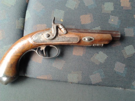 Buenas noches, necesito ayuda tengo una pistola de avancarga de 1856 fabricada en EIBAR por un tal Esteban 02