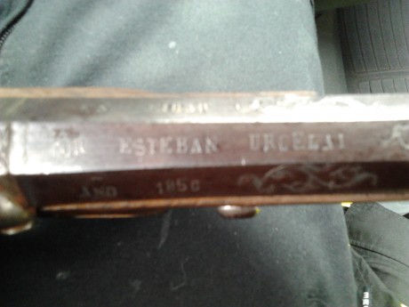 Buenas noches, necesito ayuda tengo una pistola de avancarga de 1856 fabricada en EIBAR por un tal Esteban 01