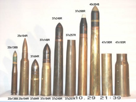  Buen corto !! pero hay una gran pega!! esos uniformes ni siquiera son españoles y esas escopetas de caza 80