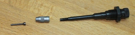 Buenas, se me ha atascado una vaina del 30-06 en el die, de forma que el anillo para que enganche la uña 110