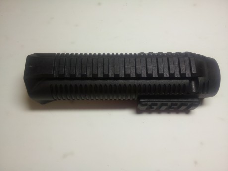 Vendo guardamanos marca FAB para escopeta REMINGTON 870.
Precio 50€ mas portes. 02