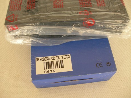 Vendo rebovinador de cintas VHS. Completamente nuevo.
Nunca ha sido usado.
Funciona con adaptador de corriente 00