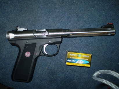 Hola compañeros quiero comprar una de estas dos pistolitas ,para tirar de vez en cuando un calibre baratillo 80
