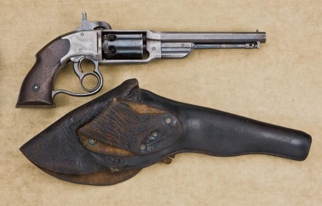 Hace unos días encontré por casualidad en una web extranjera un arma a la venta que hacía muchos años 150