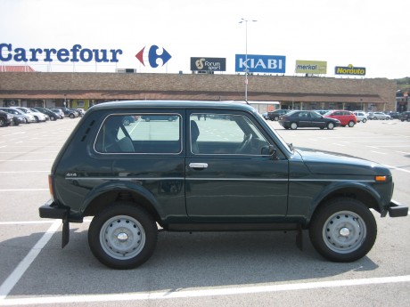 Lada Niva 4x4, 24000Km, del 2008,ITV pasada en febrero, A/A, Gancho de remolque, Gasolina, está en Asturias. 12