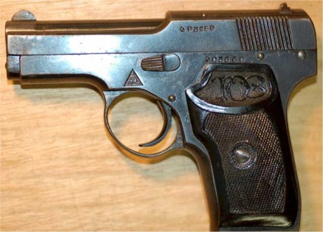 Hace unos días encontré por casualidad en una web extranjera un arma a la venta que hacía muchos años 10