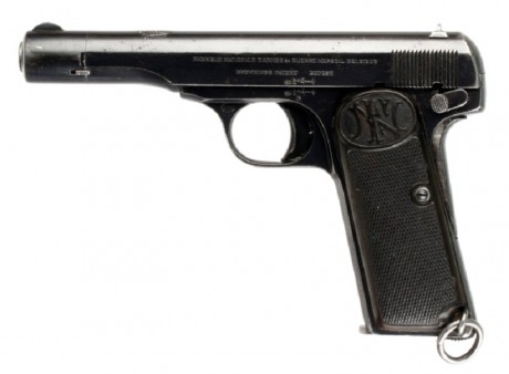 Hace unos días encontré por casualidad en una web extranjera un arma a la venta que hacía muchos años 90