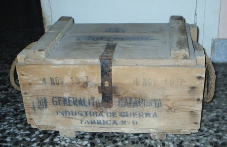  Buen corto !! pero hay una gran pega!! esos uniformes ni siquiera son españoles y esas escopetas de caza 81