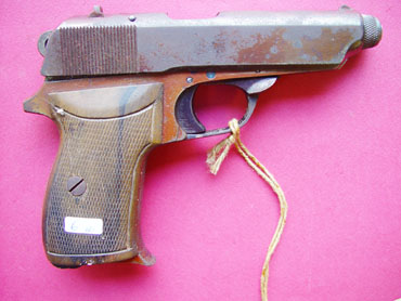 Hace unos días encontré por casualidad en una web extranjera un arma a la venta que hacía muchos años 01
