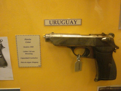 Hace unos días encontré por casualidad en una web extranjera un arma a la venta que hacía muchos años 00