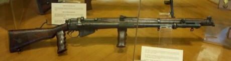 Hace unos días encontré por casualidad en una web extranjera un arma a la venta que hacía muchos años 80