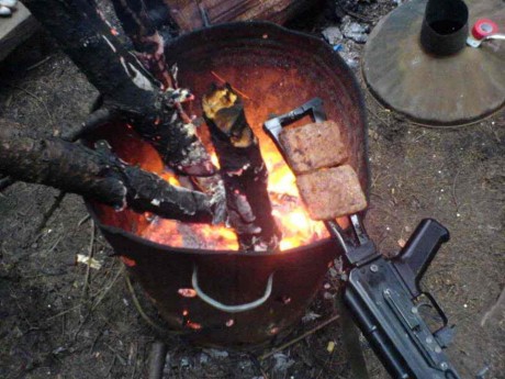 En fin, en este nuevo hilo de locura me pregunto yo ¿me fabricará menut el banco de tiro para los rifles?, 100