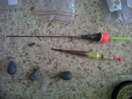 Dos equipos de pesca identicos ideales para una pareja o un padre e hijo. 2 cañas Mitchell Universe T 02