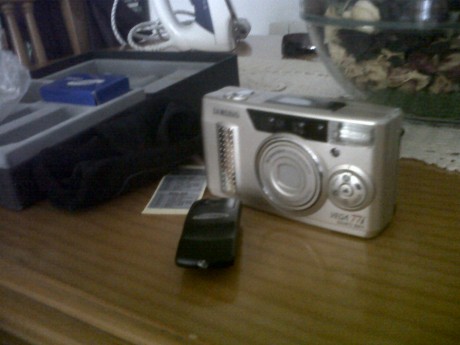 SAMSUNG - 77 I
 
  

Camara compacta de carrete con mando a distancia con posibilidad de inscribir fechas 01