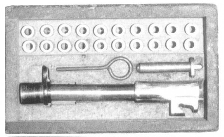 Hola:

He encontrado esta fotografia del convertidor al calibre 22 de los modelos "Star super".

No 00