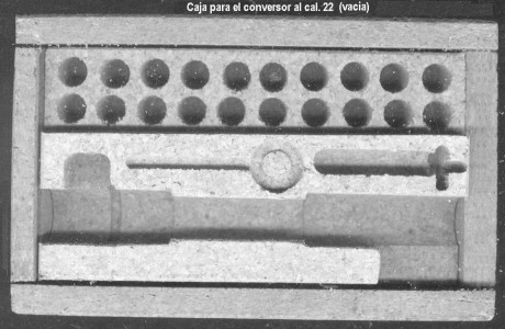 Hola:

He encontrado esta fotografia del convertidor al calibre 22 de los modelos "Star super".

No 71