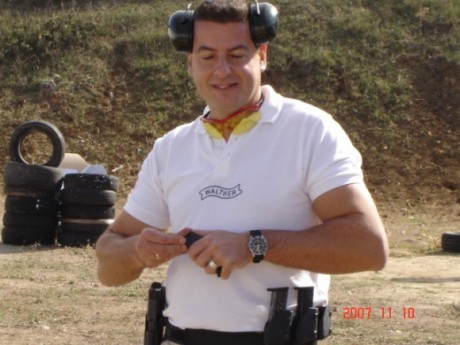  Ya que diversos foreros me han solicitado reabrir aquel viejo y exitoso hilo "Vernos las caras", 40