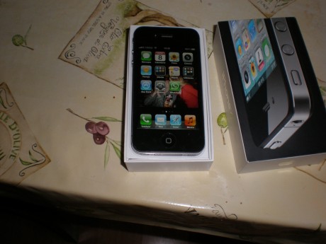 cambio telefono iphone 32gb libre nuevo 6 meses y coche rc escala 1/8 moster electrico nuevo alcanza los 00