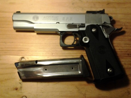 Hola,he abierto este hilo para que todos aquellos que tengais armas Españolas,podais lucirlas aqui con 10