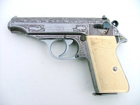 Hace unos días encontré por casualidad en una web extranjera un arma a la venta que hacía muchos años 131
