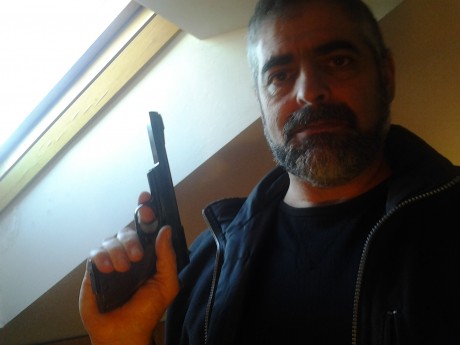  Ya que diversos foreros me han solicitado reabrir aquel viejo y exitoso hilo "Vernos las caras", 70
