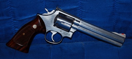   Hola chicos, como veo que falta un sub-foro de esta marca (lo hay de Glock, de 1911's, de Revólveres, 20