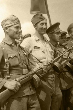 Hace unos días encontré por casualidad en una web extranjera un arma a la venta que hacía muchos años 21