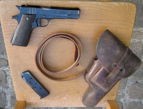 Hace unos días encontré por casualidad en una web extranjera un arma a la venta que hacía muchos años 01
