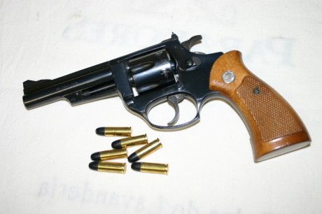 Hola,he abierto este hilo para que todos aquellos que tengais armas Españolas,podais lucirlas aqui con 120