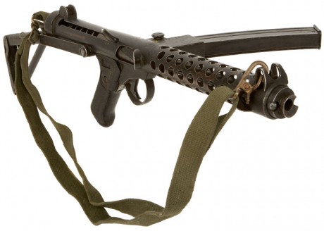 Hace unos días encontré por casualidad en una web extranjera un arma a la venta que hacía muchos años 90