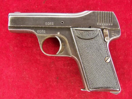 Hace unos días encontré por casualidad en una web extranjera un arma a la venta que hacía muchos años 152
