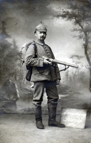 Hace unos días encontré por casualidad en una web extranjera un arma a la venta que hacía muchos años 30