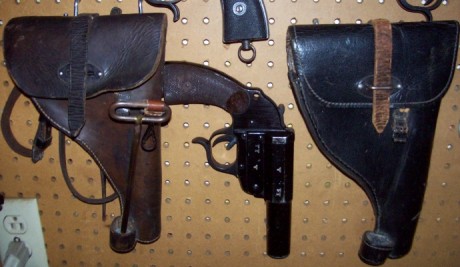 Hace unos días encontré por casualidad en una web extranjera un arma a la venta que hacía muchos años 131