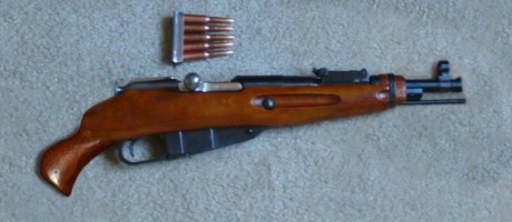 El Mosin-Nagant ..
es un rifle militar accionado por cerrojo, con cargador de cinco proyectiles, que 60