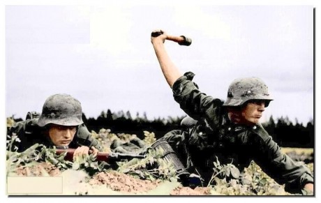 Hace unos días encontré por casualidad en una web extranjera un arma a la venta que hacía muchos años 150