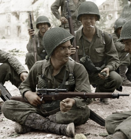 Hace unos días encontré por casualidad en una web extranjera un arma a la venta que hacía muchos años 40