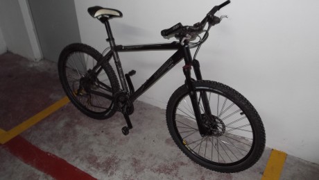 Vendo mi bicicleta MTB Rockrider modelo 8.1 en buen estado, la vendo por no usar, y debido a que no lo 00