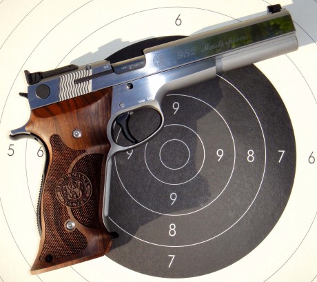 Hola foreros, me han dicho unos compañeros del club, que la s&W 952 la han dejado de fabricar, alguien 60