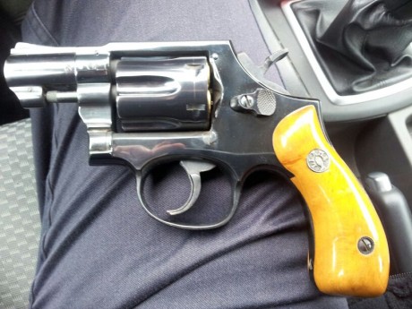 Muy buenas a todos, haber si alguien me ayuda:
Tengo un Revolver Marca LLama 2". Me estoy viendo 00