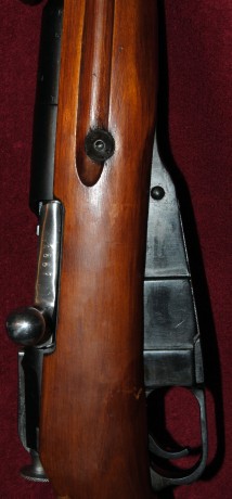 El Mosin-Nagant ..
es un rifle militar accionado por cerrojo, con cargador de cinco proyectiles, que 161