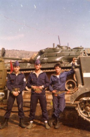 Carristas. Visto el lio de mensajes y fotos, abro este post y si os parece meter aquí las fotos sobre 132