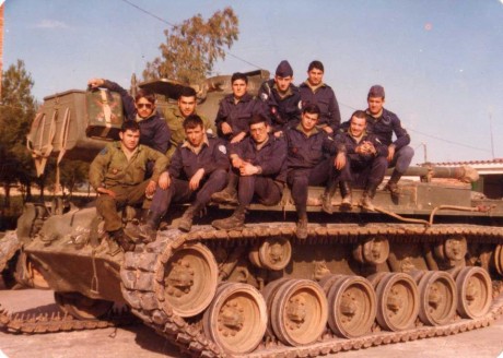 Carristas. Visto el lio de mensajes y fotos, abro este post y si os parece meter aquí las fotos sobre 142