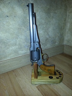  IMG_20240510_181113.jpg bancos de carga para remington y colt     30 euros y 15 euros el empistonador 160