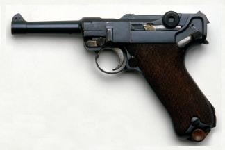 Bueno aqui estamos otra vez pero esta vez con ayuda 
Empezamos con armamento ligero FUSILES

FUSIL MAUSER 150