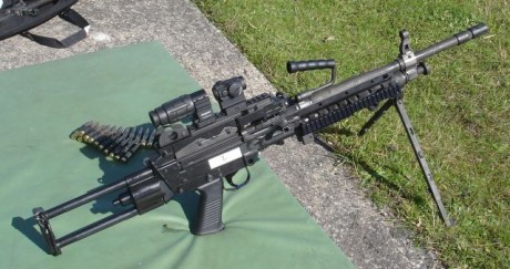 Hola compañeros, el otro día jugando al MW3 me acordé que al principio del juego empiezas con una M4 a 21