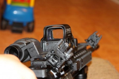 Hola compañeros, el otro día jugando al MW3 me acordé que al principio del juego empiezas con una M4 a 30