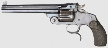 Hace unos días encontré por casualidad en una web extranjera un arma a la venta que hacía muchos años 70