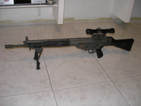 muy buenas........

despues de muuuuuuchas horas dando vueltas por internet, buscando piezas y viendo 151
