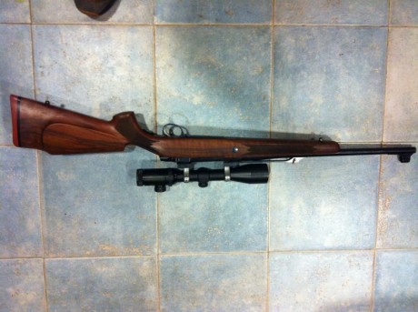 Hola a todos de nuevo. A ver si me apodeis ayudar.

Pues eso, que tengo desde hace años un rifle sako, 01