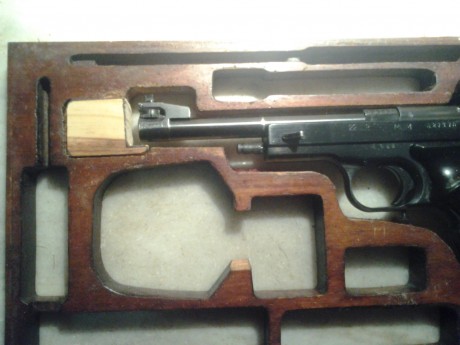 Me han regalado una caja original para la vostok que tengo, la caja está en buen estado pero las telas 31